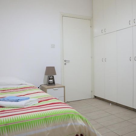 Bianco E U Apartment Никосия Экстерьер фото