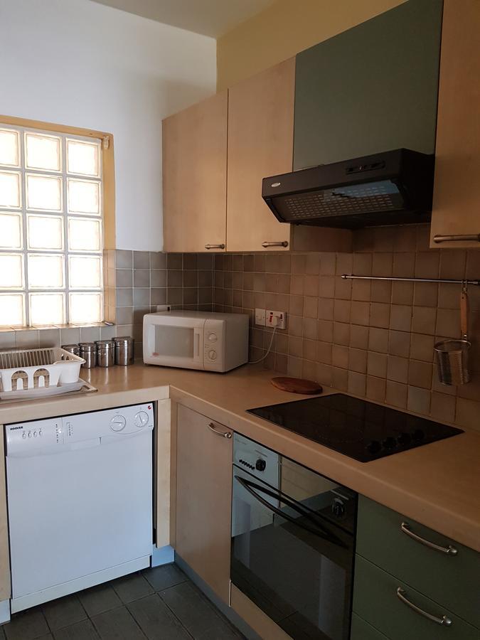 Bianco E U Apartment Никосия Экстерьер фото