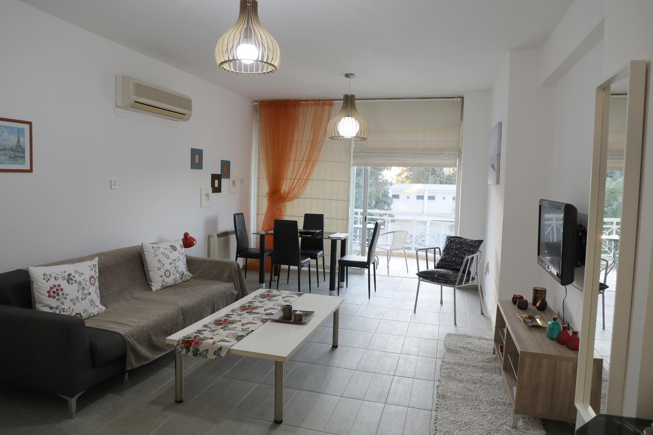 Bianco E U Apartment Никосия Экстерьер фото