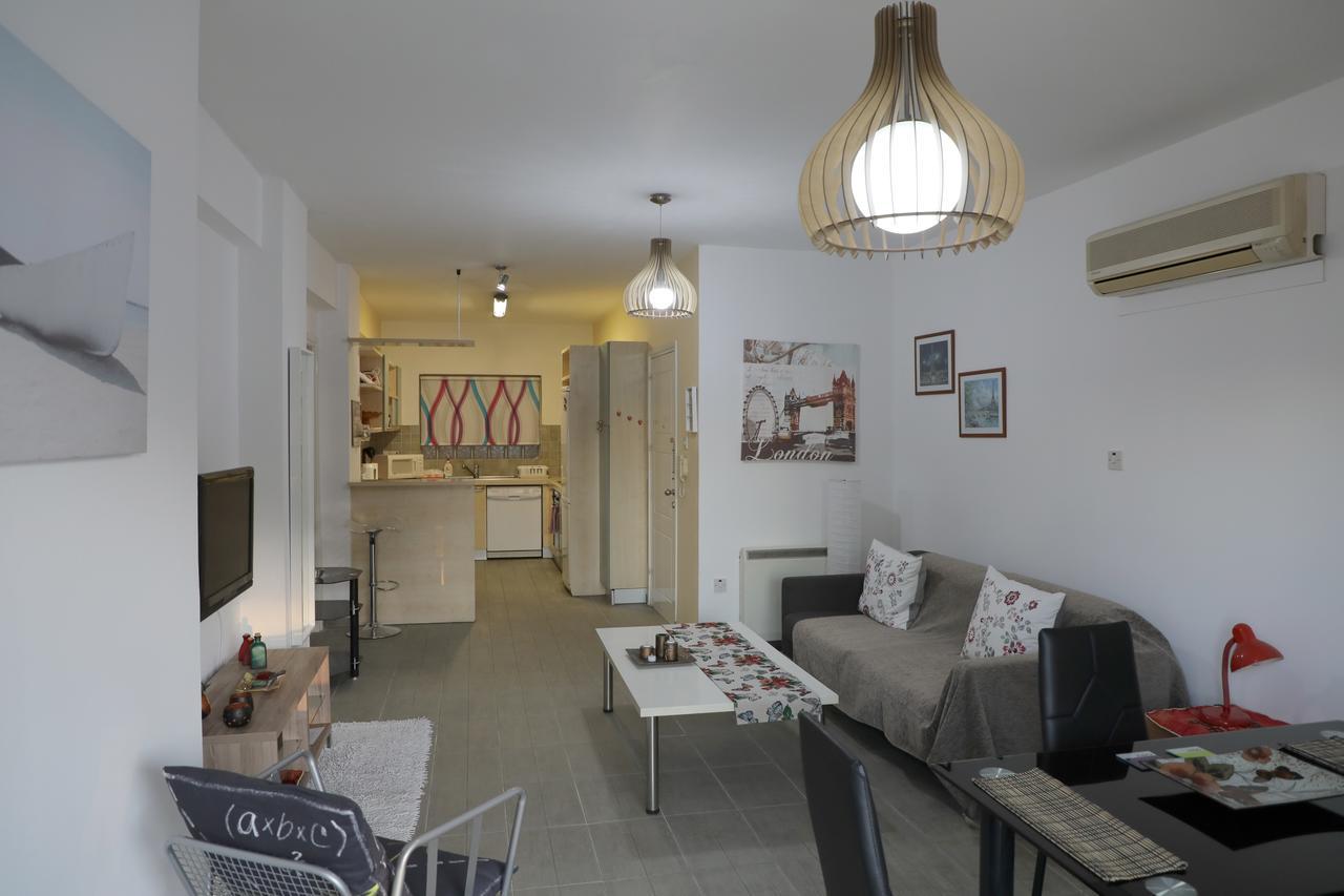 Bianco E U Apartment Никосия Экстерьер фото