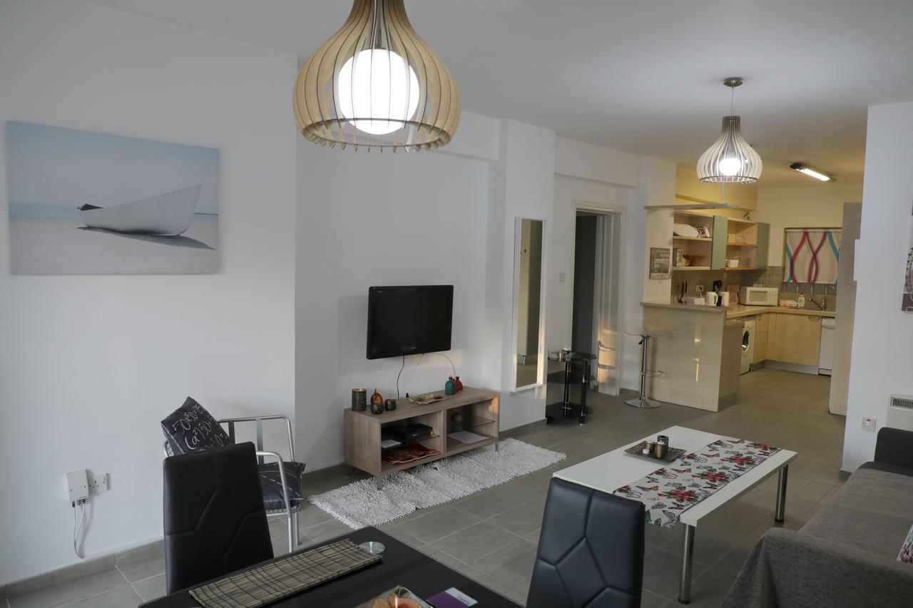 Bianco E U Apartment Никосия Экстерьер фото